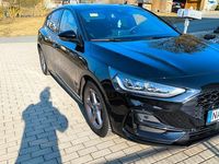Gebraucht Ford Focus ST-Line 125 PS (91 kW) 2022 Schwarz Limousine