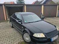 Gebraucht VW Passat 116 PS (85 kW) 2002 Schwarz Limousine