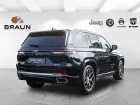 Gebraucht Jeep Grand Cherokee Summit 381 PS (280 kW) 2023 Diamond black SUV