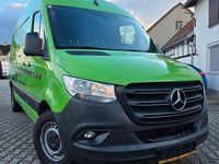 Gebraucht Mercedes Sprinter 170 PS (125 kW) 2023 Grün Van