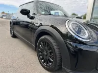 Gebraucht Mini ONE Essential 102 PS (75 kW) 2022 Schwarz Kleinwagen