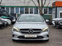 Gebraucht Mercedes CLA200 Shooting Brake Urban 136 PS (100 kW) 2017 Silber Kombi