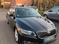 Gebraucht Skoda Superb 190 PS (139 kW) 2016 Schwarz Kombi