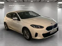 Używany BMW 120 Shadowline 150 KM (110 kW) 2025 Biały Hatchback