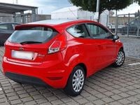 Gebraucht Ford Fiesta Trend 80 PS (58 kW) 2016 Rot Kleinwagen
