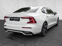 Gebraucht Volvo S60 R-Design 250 PS (183 kW) 2020 Weiß Limousine
