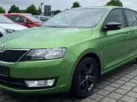 Gebraucht Skoda Rapid Ambition 125 PS (91 kW) 2017 Grün Kleinwagen