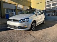 Gebraucht VW Polo 90 PS (66 kW) 2017 Silber Kleinwagen