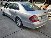 Gebraucht Mercedes E200 184 PS (135 kW) 2006 Silber Limousine