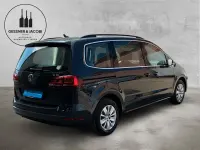 Gebraucht VW Sharan Comfortline 150 PS (110 kW) 2022 Grau Van / Kleinbus