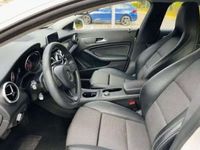 gebraucht Mercedes CLA200 CLA d 7G-DCT Peak Edition