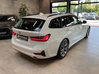 Gebraucht BMW 320 Sport Line 190 PS (139 kW) 2022 Alpinweiss iii Kombi