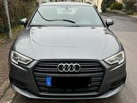 Gebraucht Audi A3 Ambiente 150 PS (110 kW) 2019 Grau Limousine