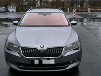 Gebraucht Skoda Superb 150 PS (110 kW) 2015 Grau Kombi