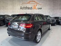 Gebraucht Audi A3 Ambiente 105 PS (77 kW) 2014 Braun Limousine