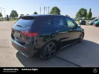 Gebraucht Mercedes B200 AMG 163 PS (119 kW) 2025 Lack kosmosschwarz Kleinwagen