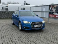 Gebraucht Audi e-tron Design 204 PS (150 kW) 2020 Blau SUV