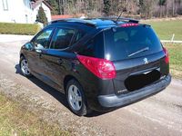 Gebraucht Peugeot 207 Urban Move 95 PS (69 kW) 2009 Schwarz Kombi