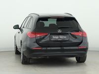 Gebraucht Mercedes C220 200 PS (147 kW) 2023 Metalliclack obsidianschwarz Kombi