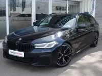 Gebraucht BMW 520 M Sport 190 PS (139 kW) 2023 Schwarz Kombi