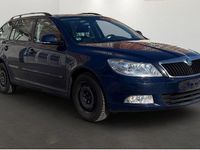 Gebraucht Skoda Octavia Ambiente 105 PS (77 kW) 2011 Blau Kombi