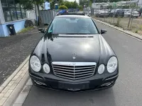 Usado Mercedes E220 Avantgarde 170 CV (125 kW) 2008 Negro Berlina