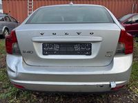 Gebraucht Volvo S40 109 PS (80 kW) 2010 Silber Limousine