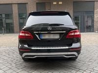 Gebraucht Mercedes ML250 203 PS (149 kW) 2012 Schwarz SUV
