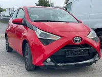 Gebraucht Toyota Aygo 72 PS (52 kW) 2019 Rot Kleinwagen
