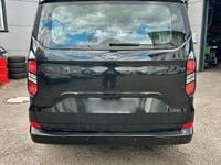 Gebraucht Ford Tourneo Titanium 170 PS (125 kW) 2025 Schwarz Van / Kleinbus