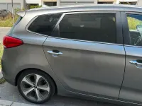 Gebraucht Kia Carens 141 PS (103 kW) 2016 Braun Van / Kleinbus