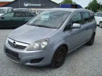 Gebraucht Opel Zafira Design Edition 125 PS (91 kW) 2011 Silber Van / Kleinbus
