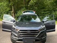 Gebraucht Hyundai Tucson Intro Edition 177 PS (130 kW) 2016 Grau SUV