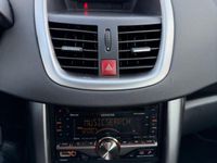 Gebraucht Peugeot 207 CC 115 PS (84 kW) 2011 Silber Cabrio