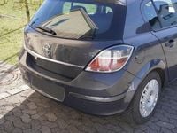 Gebraucht Opel Astra 90 PS (66 kW) 2009 Grau Limousine