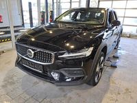 Gebraucht Volvo V60 CC Plus 197 PS (144 kW) 2024 Schwarz onyx black / metallic Kombi