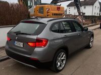 Gebraucht BMW X1 143 PS (105 kW) 2011 Grau SUV