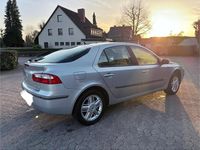 Gebraucht Renault Twingo 116 PS (85 kW) 2002 Silber Kleinwagen