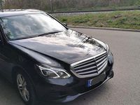 Gebraucht Mercedes E220 Elegance 170 PS (125 kW) 2014 Schwarz Limousine