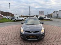 Gebraucht Hyundai i20 Classic 77 PS (56 kW) 2012 Grau Kleinwagen