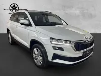Gebraucht Skoda Karoq 150 PS (110 kW) 2023 Moonweiss metallic (metallic) SUV