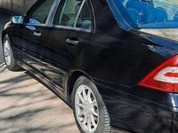 Gebraucht Mercedes 200 122 PS (89 kW) 2005 Schwarz Limousine