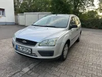 Gebraucht Ford Focus Ambiente 109 PS (80 kW) 2006 Silber Limousine
