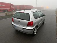 Gebraucht VW Polo 60 PS (44 kW) 2000 Silber Kleinwagen