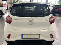 Gebraucht Hyundai i10 67 PS (49 kW) 2022 Weiß Kleinwagen