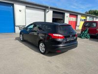 Gebraucht Ford Focus 125 PS (91 kW) 2013 Schwarz Kombi