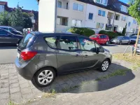 Gebraucht Opel Meriva Selection 101 PS (74 kW) 2011 Van / Kleinbus