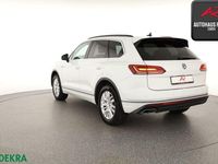 Gebraucht VW Touareg Elegance 286 PS (210 kW) 2018 Pure white SUV