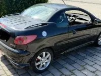 Gebraucht Peugeot 206 CC 109 PS (80 kW) 2003 Schwarz Cabrio