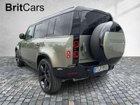 Gebraucht Land Rover Defender HSE Dynamic 300 PS (220 kW) 2025 Pangea green SUV